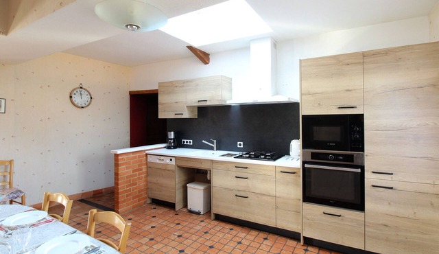 Gite Baugé-en-Anjou, 4 bedrooms, 9 persons