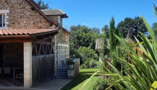 Gite Bertrand Talué Périgord Pourpre - Indoor swimming pool - sleeps up to 9
