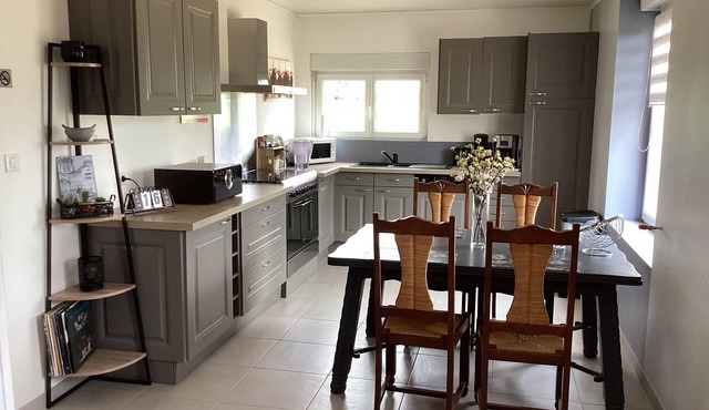 Gîte between land and sea.