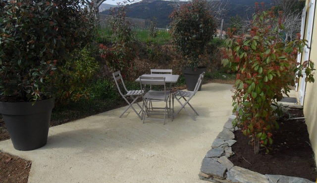 GITE BETWEEN SEA AND MOUNTAIN