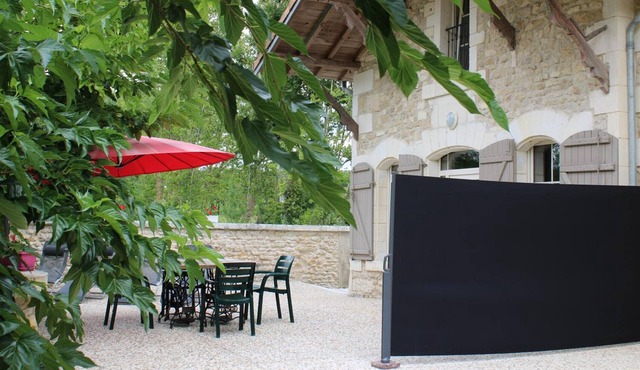 Gite Bourg-Charente, 2 bedrooms, 4 persons