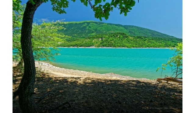 Gîte close to footbridges and Lake Monteynard