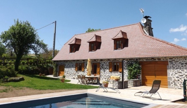 Gite Carlat, 3 bedrooms, 6 persons