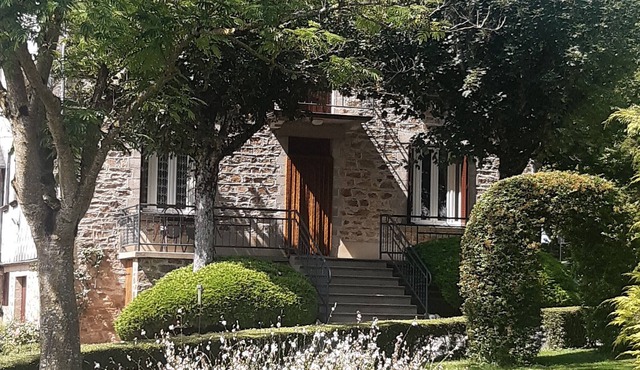 Gite Centrès, 4 bedrooms, 6 persons