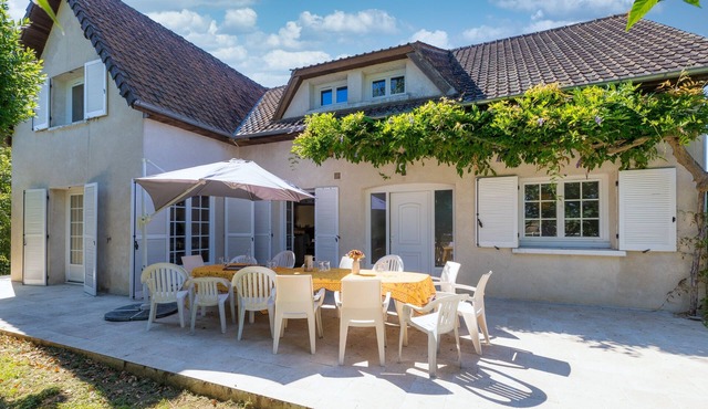 Gite Charny Orée de Puisaye - Pour 12 p