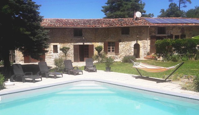 Gite Charentais, Le Coin Arboré