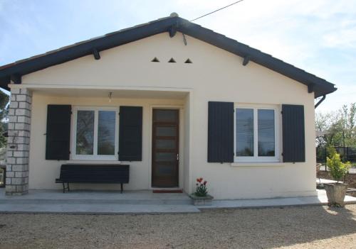 GITE chez mamie - 7 personnes A SAINTE LIVRADE SUR LOT