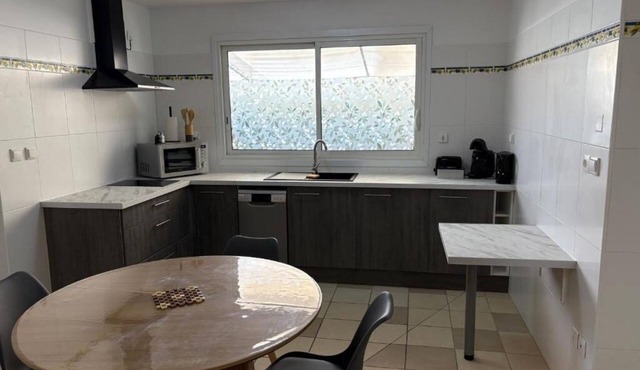 Gite chez Galinette 50M2 plus 50M2 private terrace 300m from center