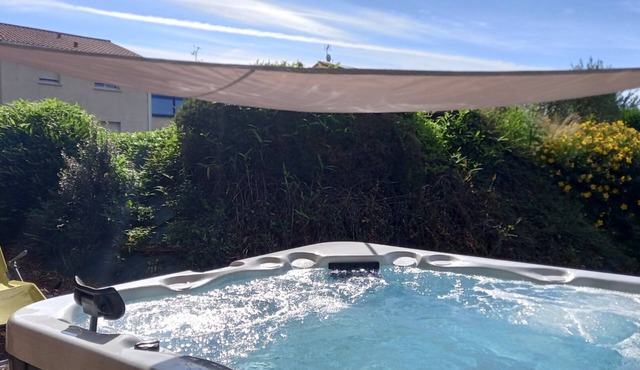 Gîte 'Chez Gwen Et Flo' with Shared Terrace, Shared Garden, and Wi-Fi