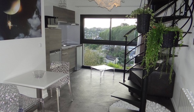 Gite Clair de Lune view of Rouen and quiet -transport in common and train station