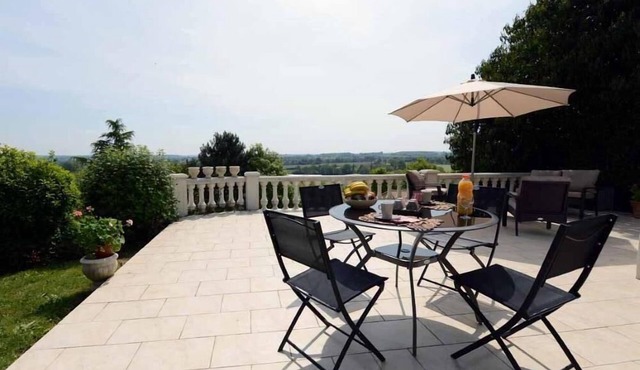 GITE CLOSE TO PUY DU FOU 10 mins FROM VILLA MAGDALENA