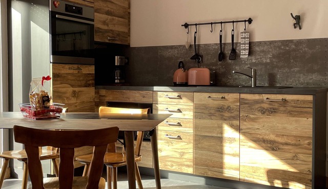 Gite Coté Rempart, spacious, Ground floor, Terrace