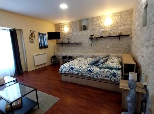 Gite dans une ancienne corps de ferme D