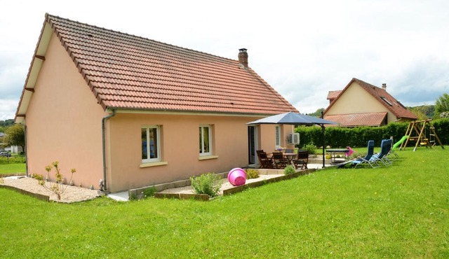 Gite de 85M2 situé a Sommery de 1 à 6 pers