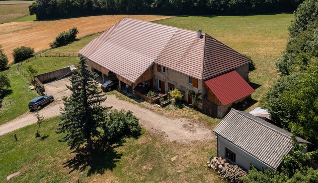 Gite de campagne jura pour 10 personnes