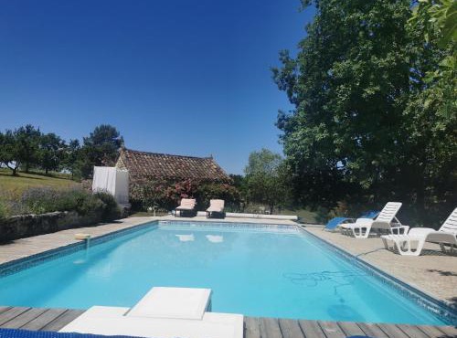 Gite de caractère, piscine et vue