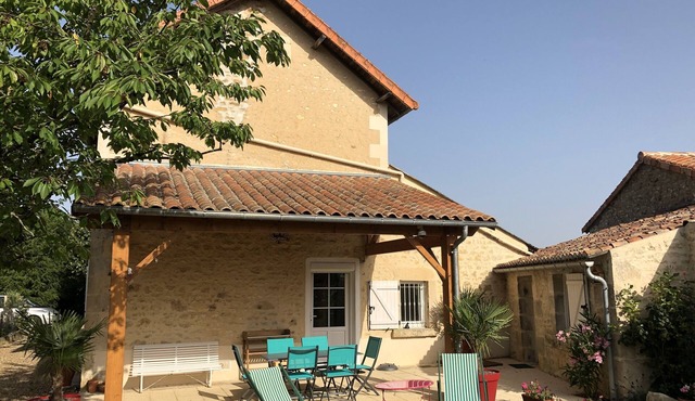 GITE DE CHARME 3 Etoiles, Label Clef Verte, Wifi Fibre, Futuroscope 86800 LAVOUX