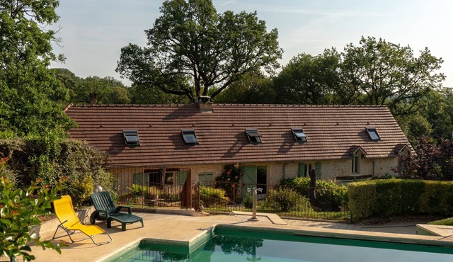 Gite DE Charme Avec Piscine, Discotheque ET Complexe Sportif