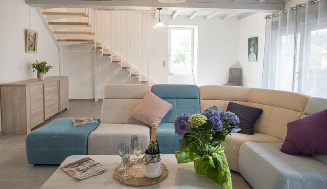 Gîte de charme* with JACUZZI, CLIM, Wifi, BICYCLES, 5 people, all inclusive