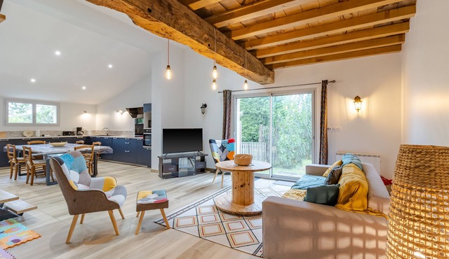 Gîte de Lamour – Charm, Private Garden and Welcoming Stay in the Heart of Saint-Émilion