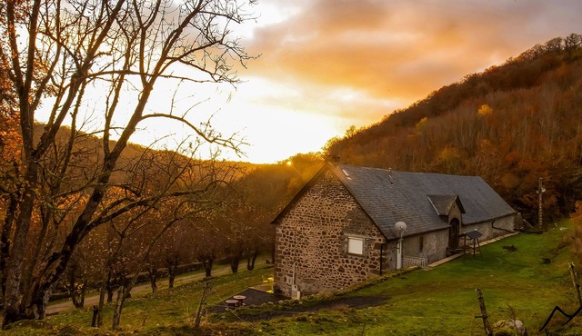 Gite de Rochebrune, Évasion et Déconnexion au Cœur des Monts du Cantal