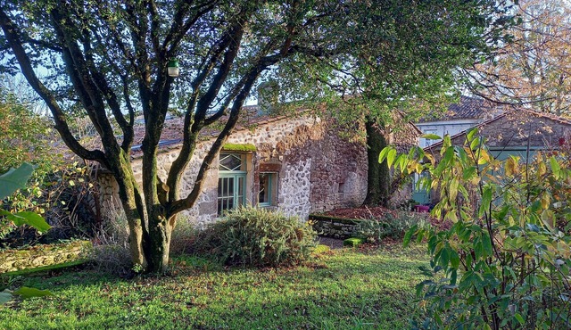 Gite de Charme Pour 2/4 Entre Bordeaux et St Emilion