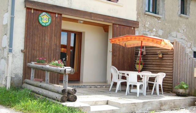 gite de France in old farm park of Haut Jura