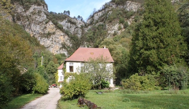 Gite DE Gouailles Ancienne Abbaye Pleine Nature Piscine Intérieure Chauffée