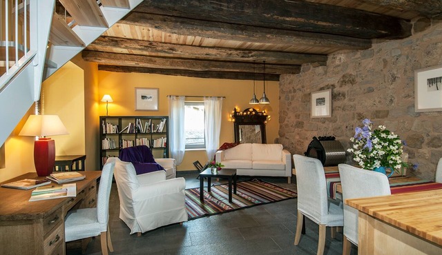 Gite de la Cascade, Pour 4 Personnes, Animaux Acceptés, Entre Rodez et Conques