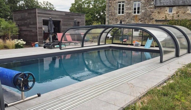 Gite de la Planchette with heated swimming pool