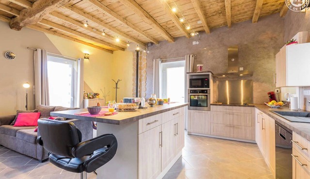 GITE DE LA VIOLETTE - CHAMPAGNEUX