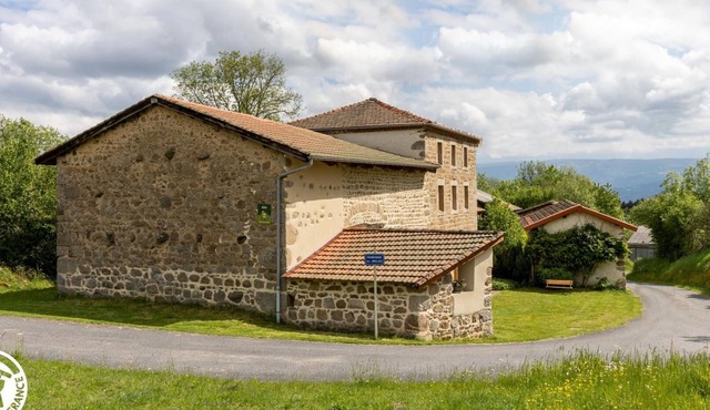 GITE DE MIRAT - MARSAC EN LIVRADOIS