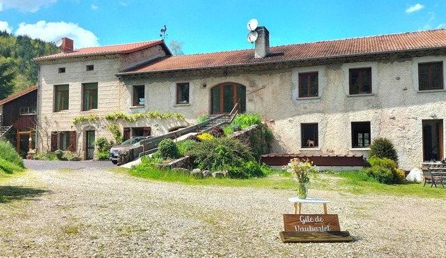 GITE DE VAUBARLET IN A PEACEFUL NATURAL SETTING