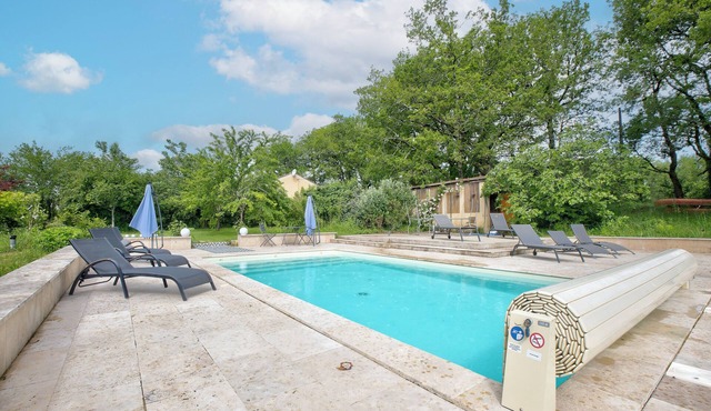 Gîte Déodatus in Cladech – House with Garden, Saltwater Pool, and Air Conditioning