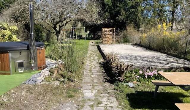 Gîte des bords d'Ornain – Renovated Farmhouse with Jacuzzi, Sleeps up to 25 Guests