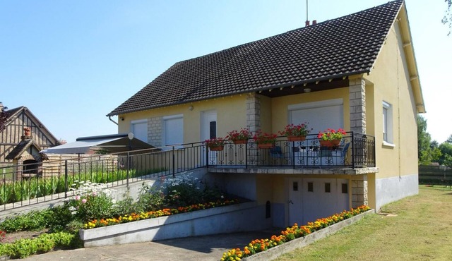 Gite Dhuizon, 3 bedrooms, 6 persons