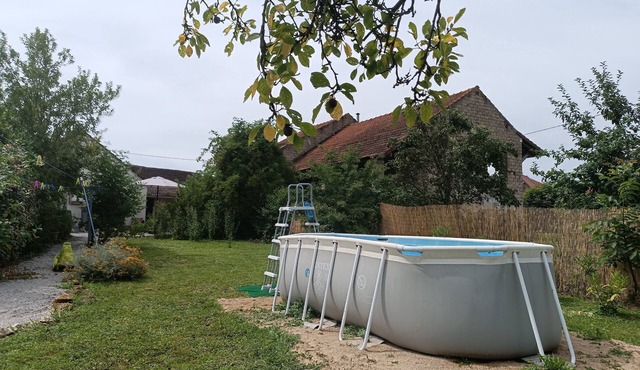 Gite Doubs Séjour Small Bresse village between lakes and meadows. In the quiet