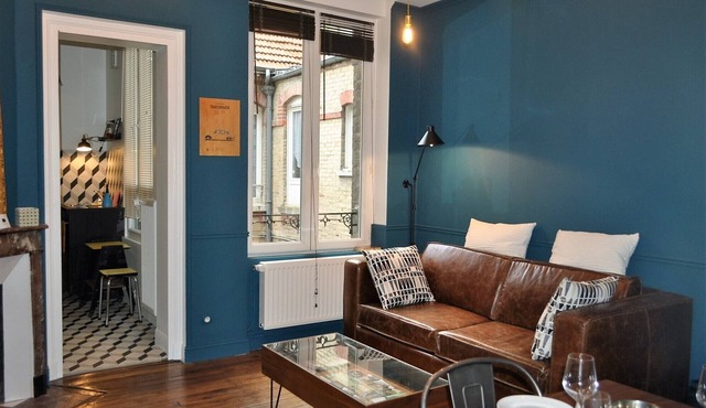 Gîte downtown Reims 75 eur with parking Box 24/24 against the building 2€/Jour
