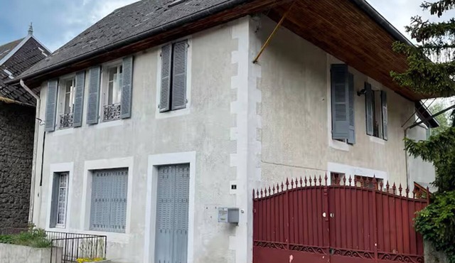 Gite du Canal at the foot of the Grand Colombier - Ideal for large groups!