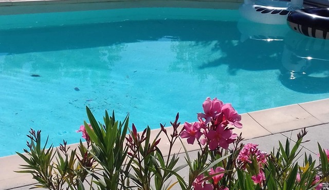 Gîte du Cayras, in southern Ardèche, quiet location, with swimming pool and private terrace