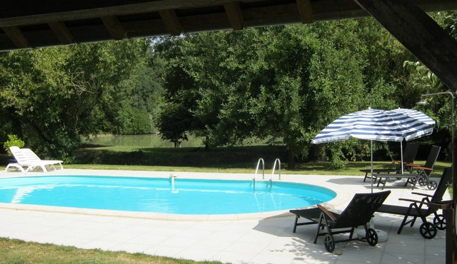 GITE DU FOUR A PAIN DU MOULIN LASNIER - NATURA 2000- SWIMMING POOL- PETS WELCOME-