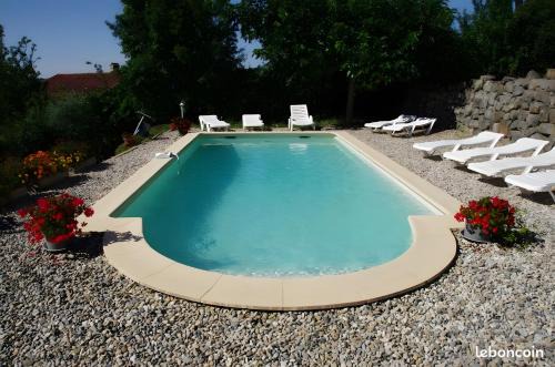 Gite du Mas St Esprit avec piscine