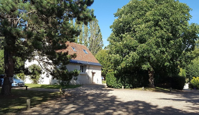 Gite du Moulin de Bacchus in the heart of the Loire castles with swimming pool