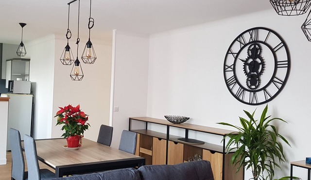 Gîte du Moulin La Varenne Comfortable 10-person house on the banks of the Loire River