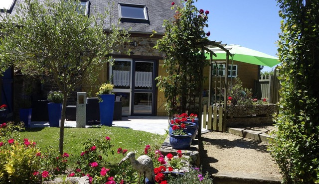 GITE DU PECHEUR IN THE HEART OF THE PRESQU'ILE DE LEZARDRIEUX NEAR PAIMPOL BREHAT