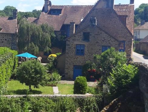 Gite du Pont Saint-Céneri-Le-Gérei dans les Alpes Mancelles