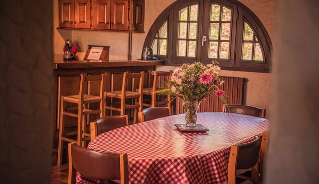 Gite du Puy la Besse - sleeps 11 - Corrèze Ussel
