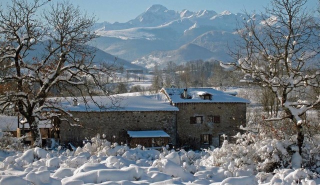 Gite Enlene 3* label PNR Pyrenees Ariegeoises 10/15 p. In the heart of a listed site