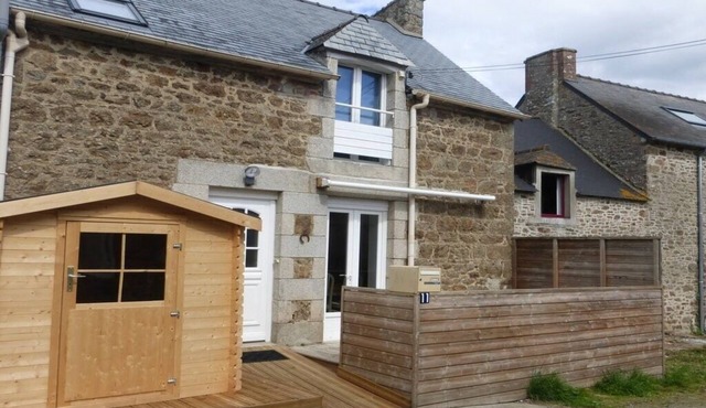 Gîte-ES Omnes-Ensuite with Shower