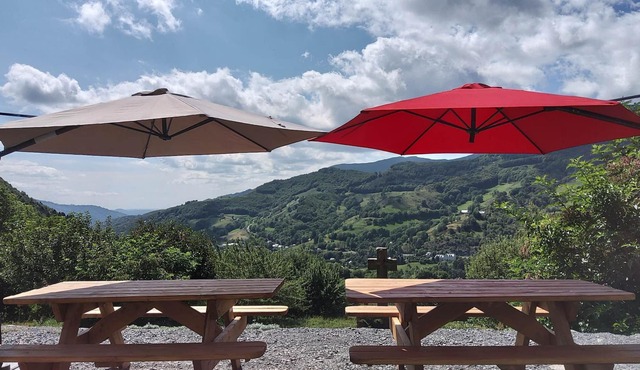 Gite for 10 people in a quiet location 13 minutes from the slopes
